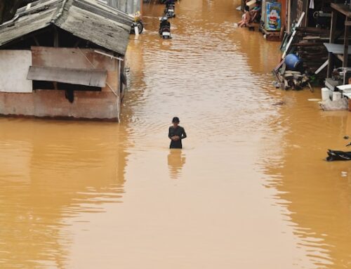 Wednesday, 8 April 2026. Mengelola risiko banjir: politik kebijakan, tata ruang, dan adaptasi kota-kota pesisir di Indonesia